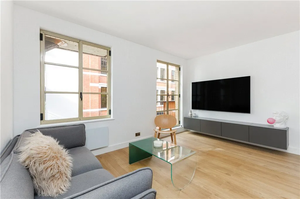 Queen Elizabeth Street, London, SE1, photo 2