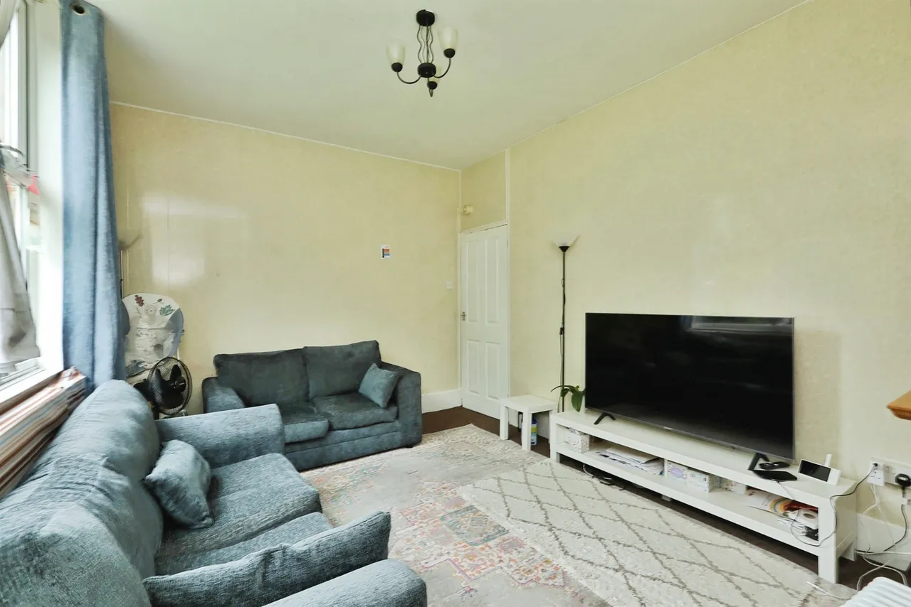 Thorne Road, Doncaster, DN1, photo 6
