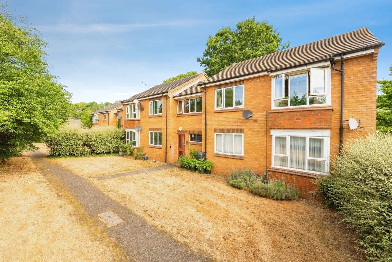 1 bed flat for sale — Margery Wood, Welwyn Garden City
