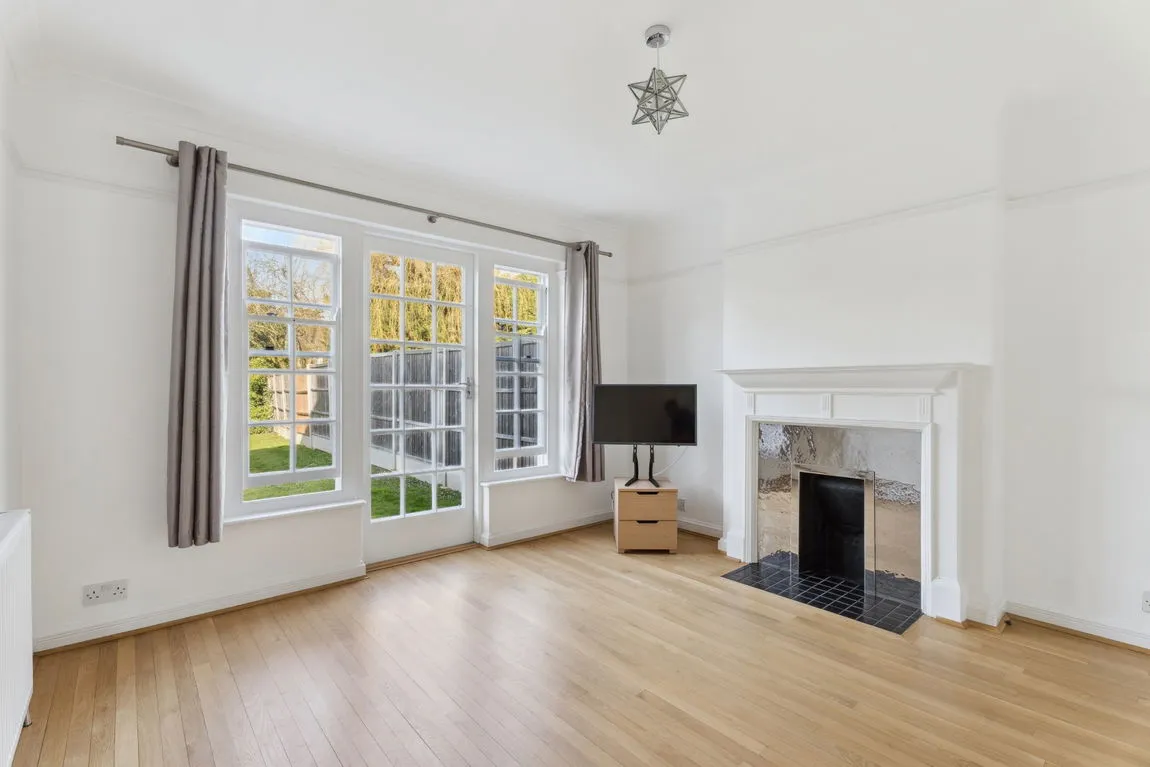 Uxbridge Road, Pinner, HA5, photo 8