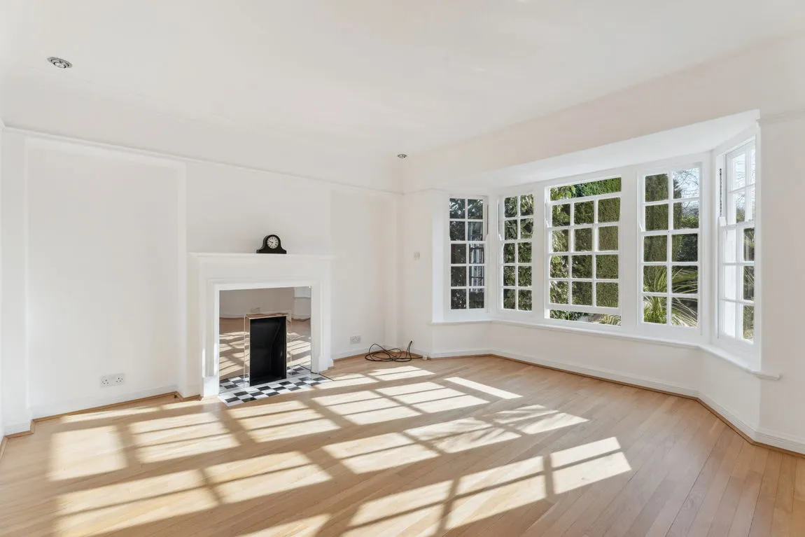 Uxbridge Road, Pinner, HA5, photo 2