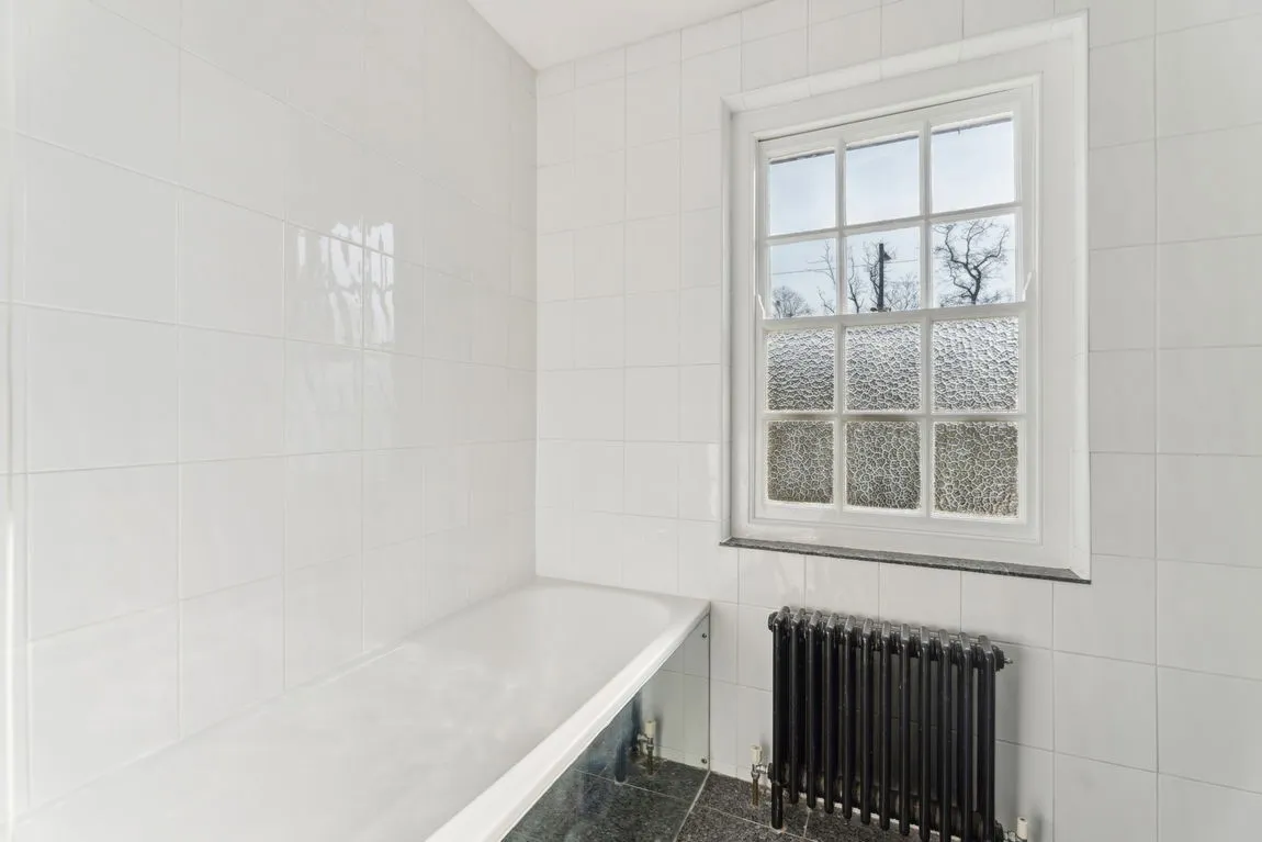 Uxbridge Road, Pinner, HA5, photo 13