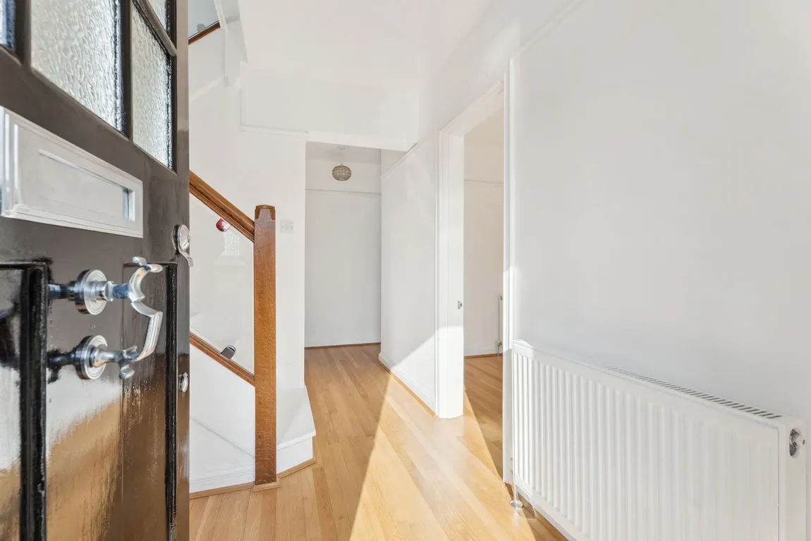Uxbridge Road, Pinner, HA5, photo 18