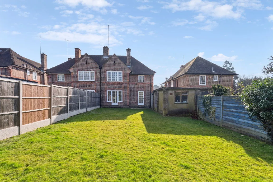Uxbridge Road, Pinner, HA5, photo 15