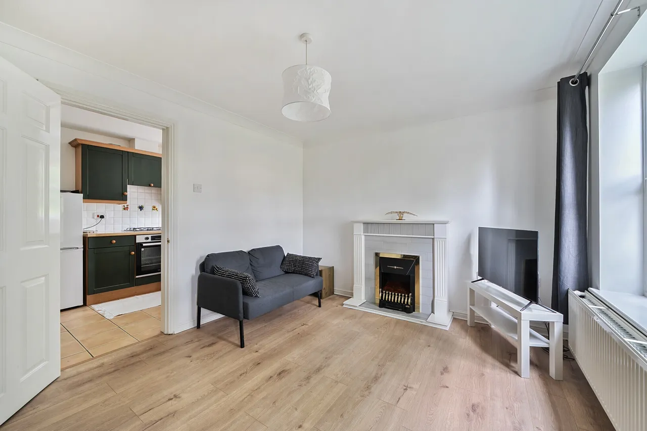 Byewaters, Watford, WD18, photo 3