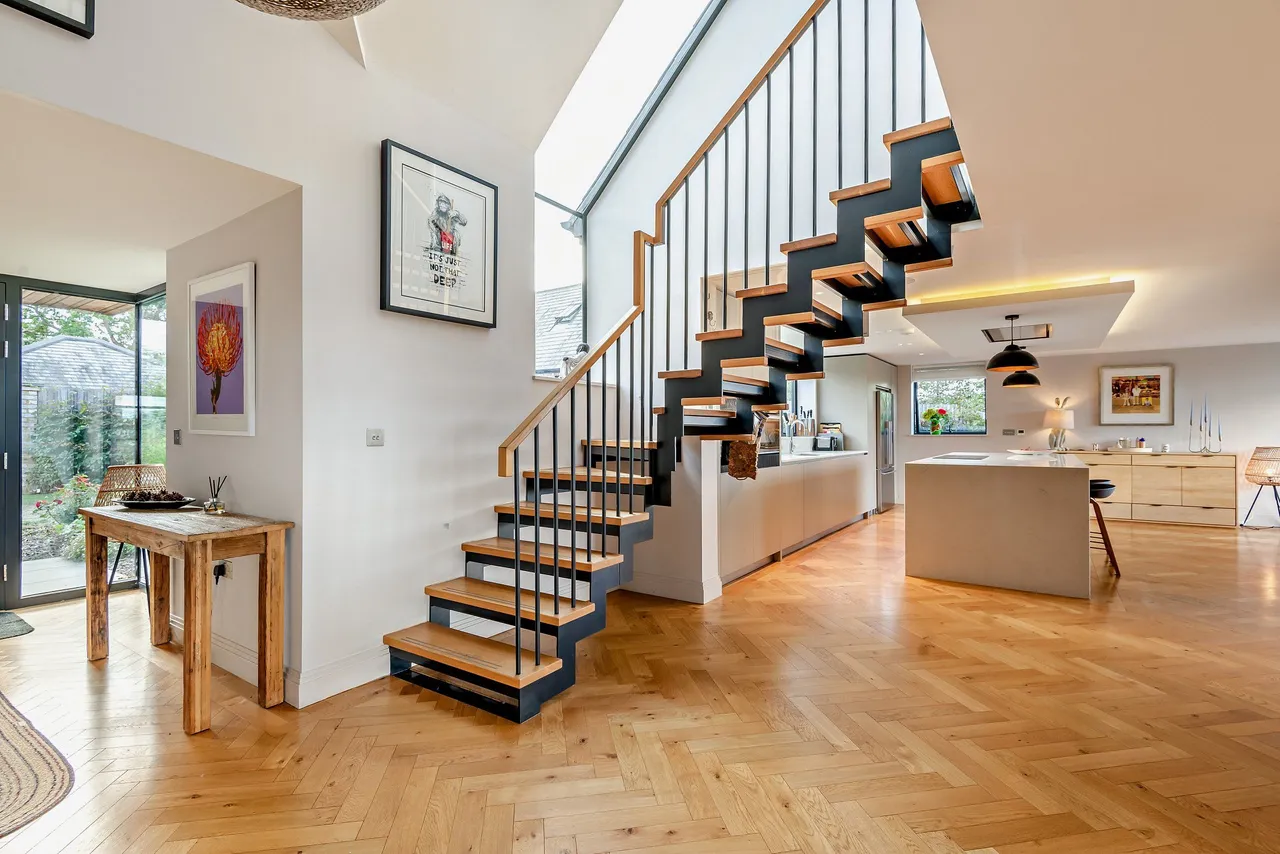 Bracknell Road, Warfield, RG42, photo 8