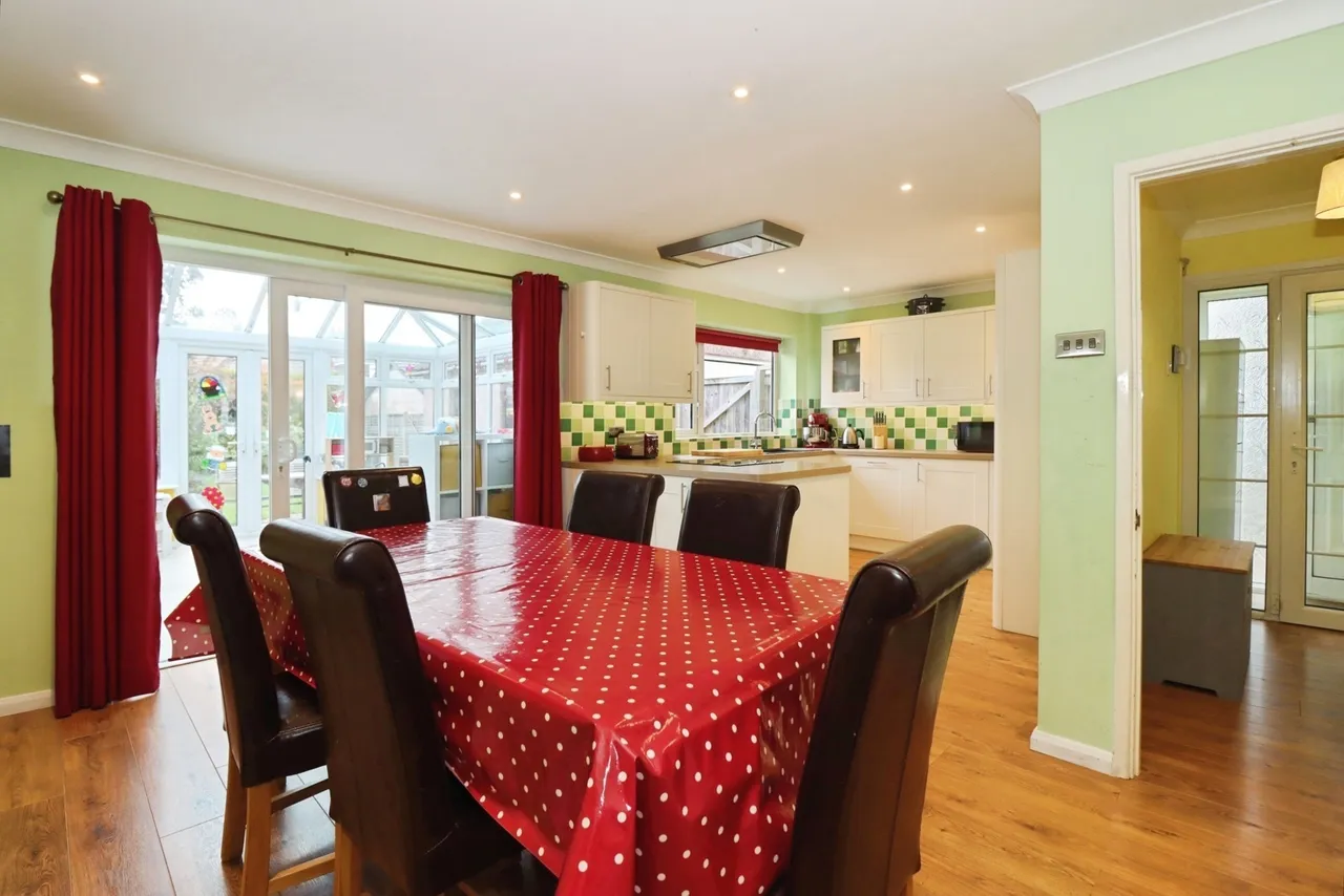 Fairford Crescent, Patchway, BS34, photo 5