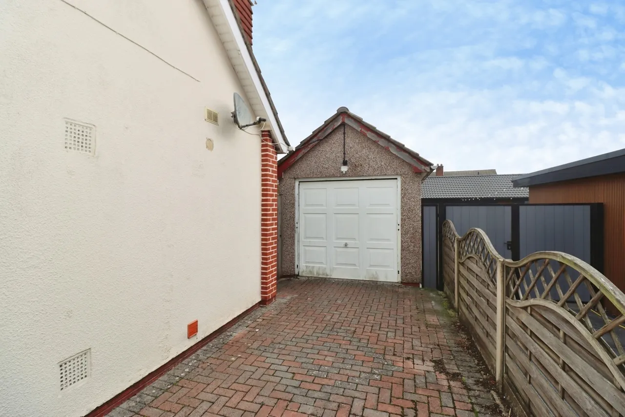 Fairford Crescent, Patchway, BS34, photo 22