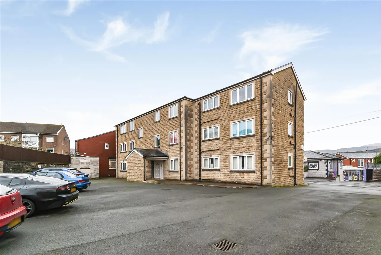 Square Street, Ramsbottom, Bury, BL0 9ZP, photo 9