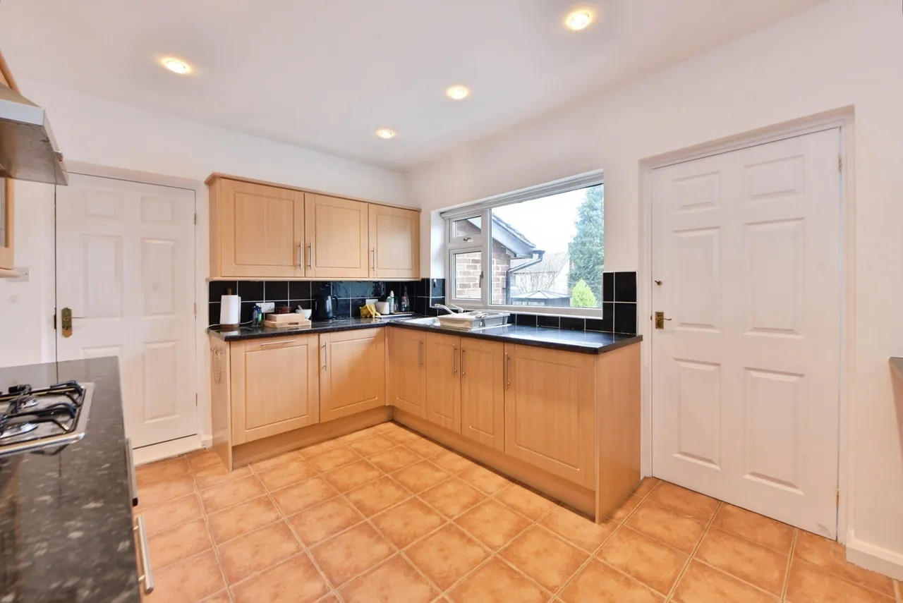 Lower Strines Road, Marple, Stockport, Greater Manchester, SK6, photo 19