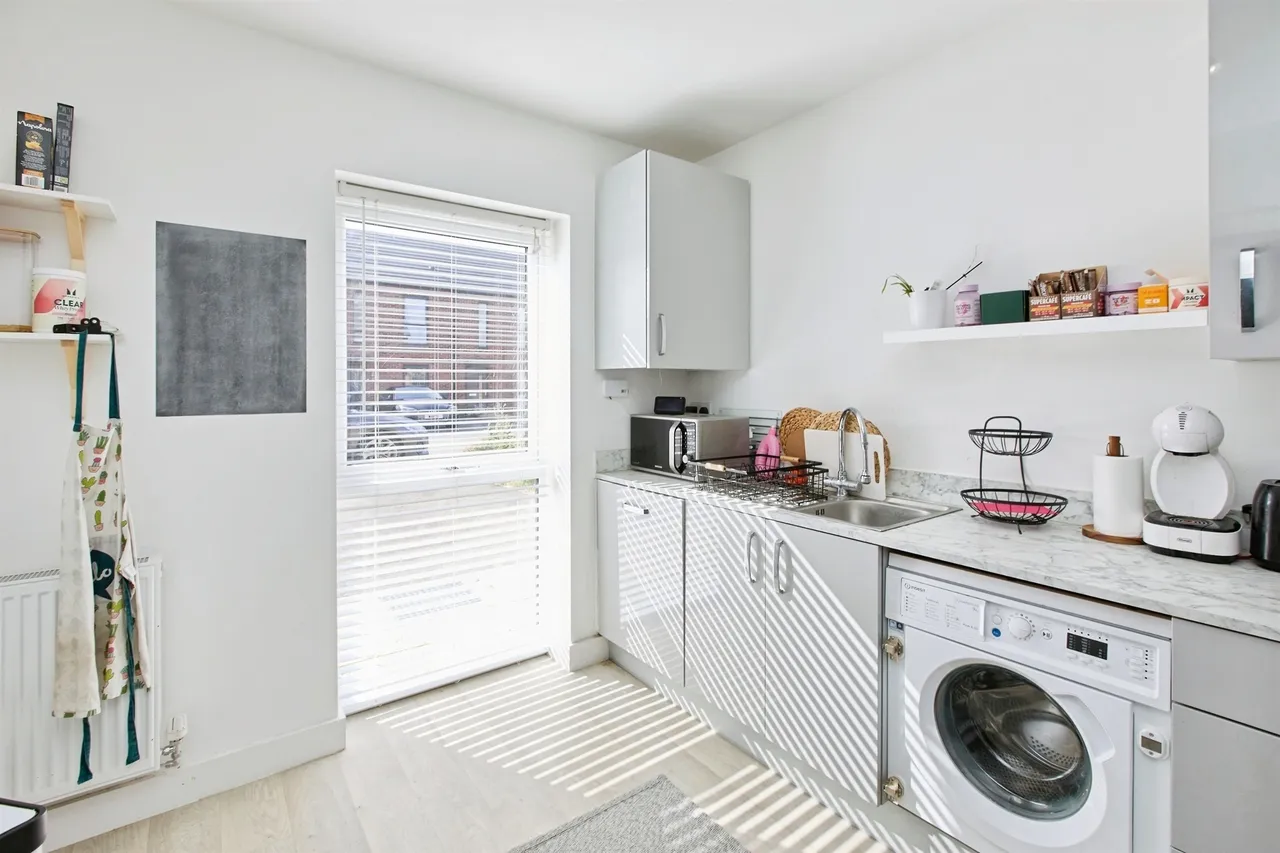 Myrtle Drive, Branston, DE14, photo 7