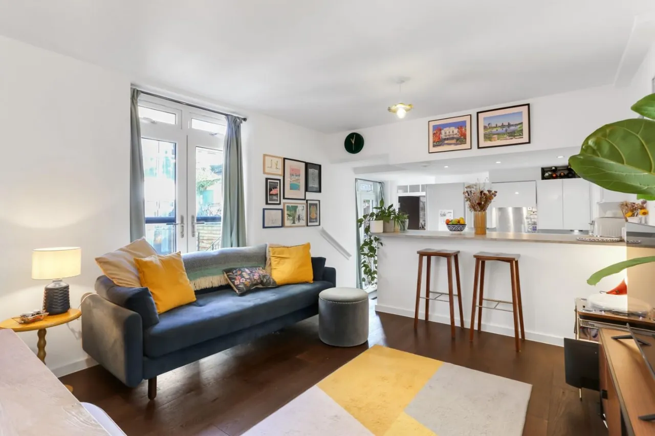 1 bed flat for sale — Adolphus Road, London, N4