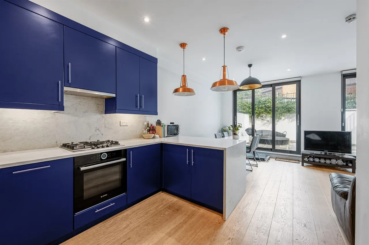 Castlebar Road, London, W5, photo 4