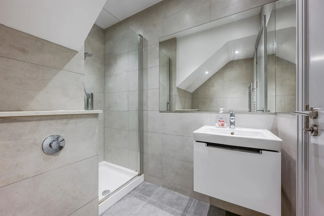 Castlebar Road, London, W5, photo 6