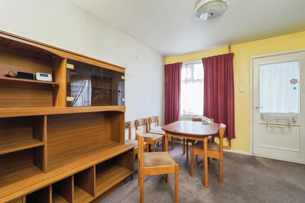 Eskdale Drive, Beeston, Nottingham, Nottinghamshire, NG9, photo 5