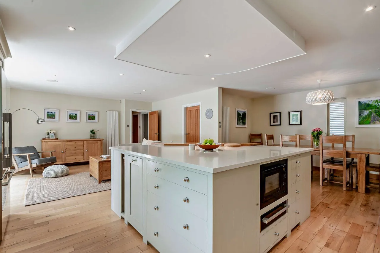 Cedar Drive, Pangbourne, Berkshire, RG8 7BH, photo 5