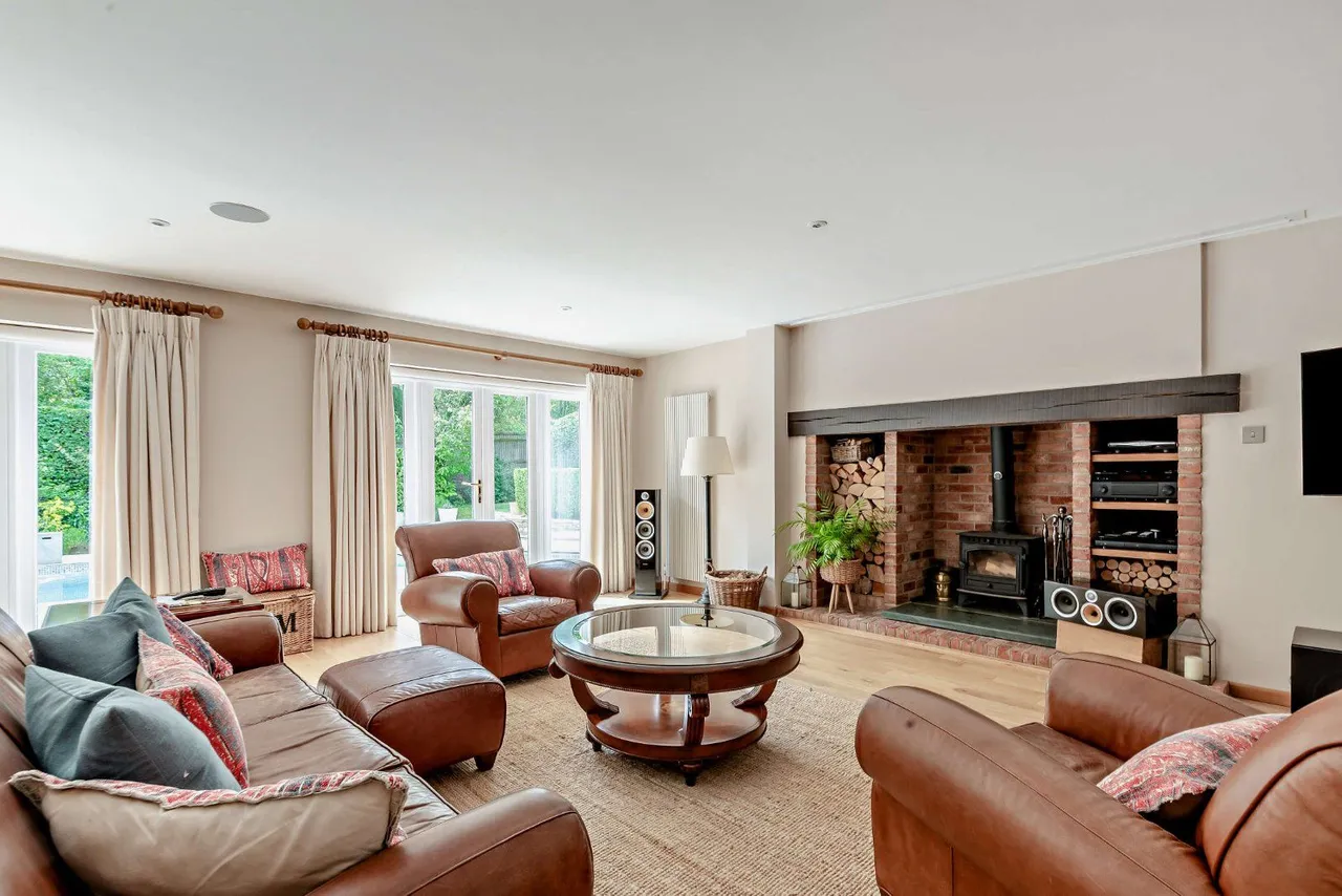 Cedar Drive, Pangbourne, Berkshire, RG8 7BH, photo 10