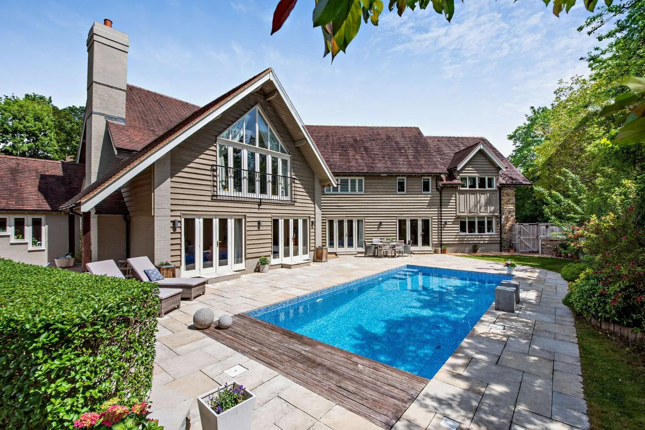 5 bed house for sale — Cedar Drive, Pangbourne, Berkshire, RG8 7BH