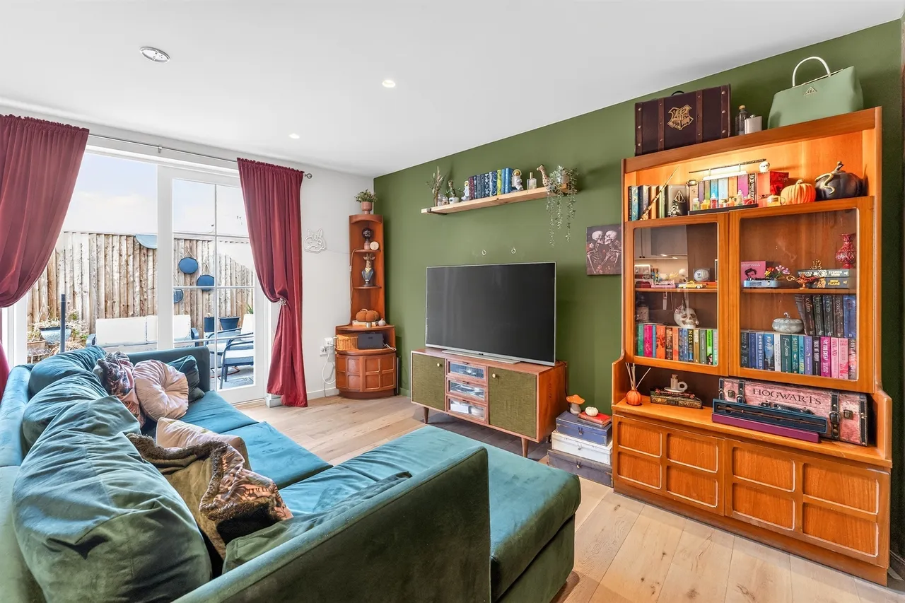 Dukes Mews, London, N10, photo 9