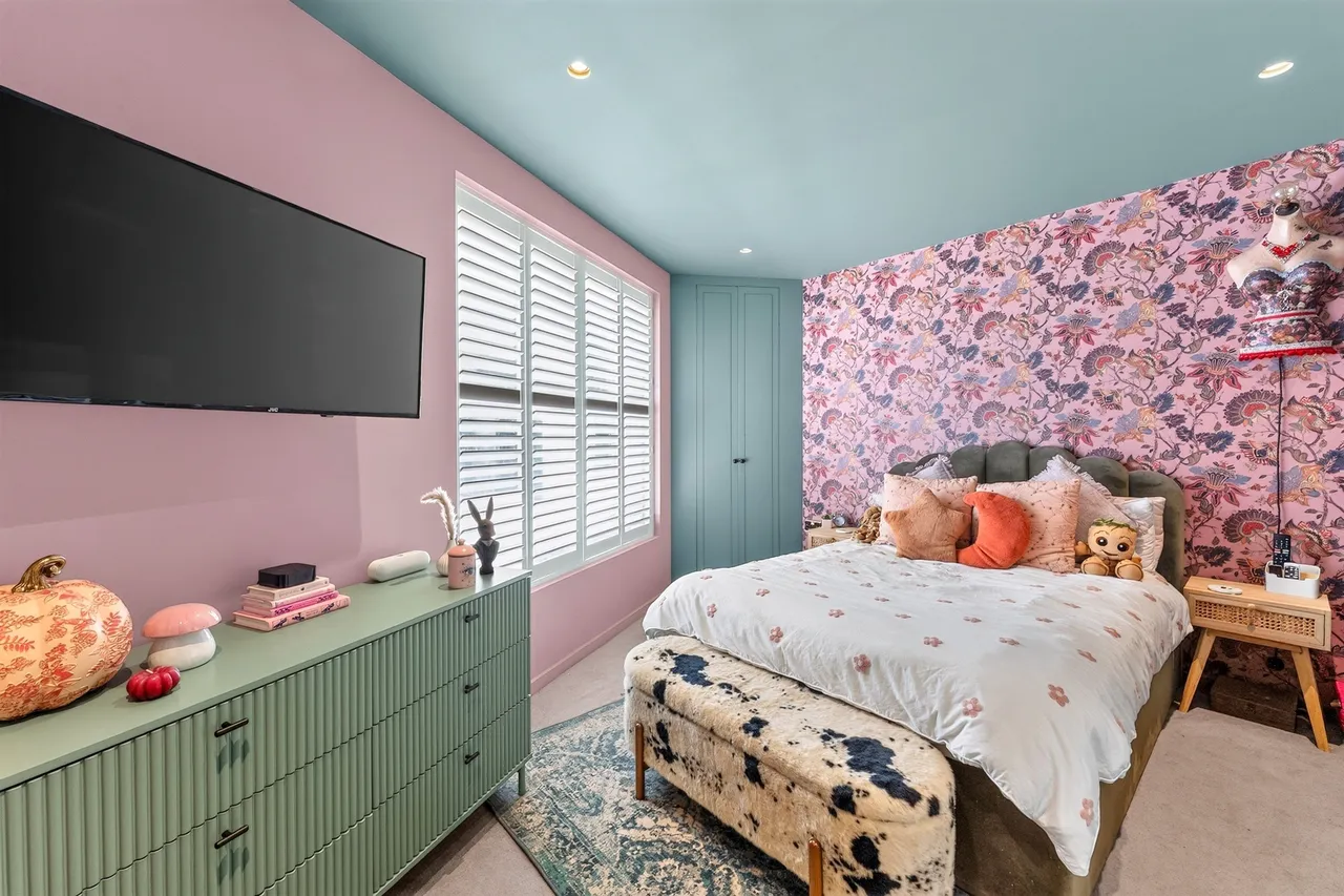 Dukes Mews, London, N10, photo 6
