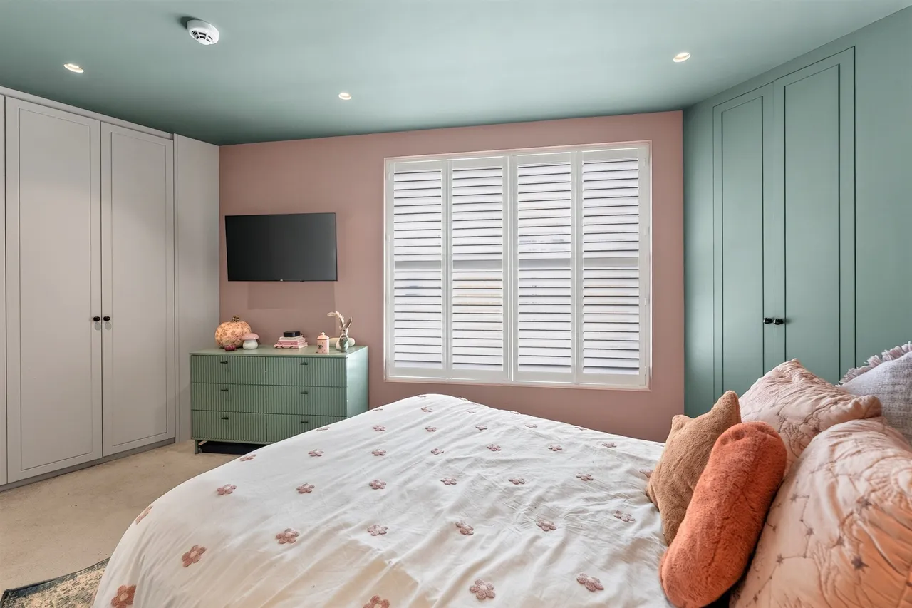 Dukes Mews, London, N10, photo 8