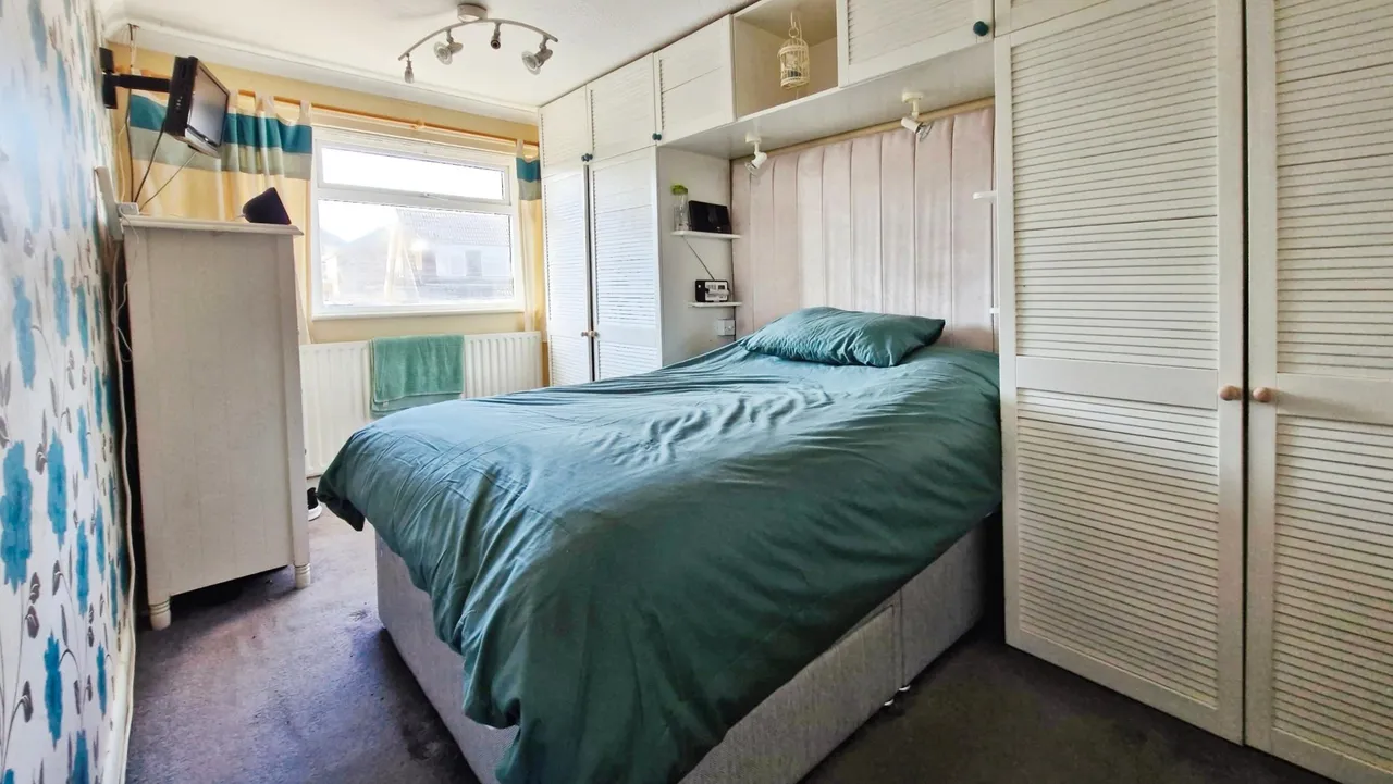 Abbey Fields, Telford, TF3, photo 12