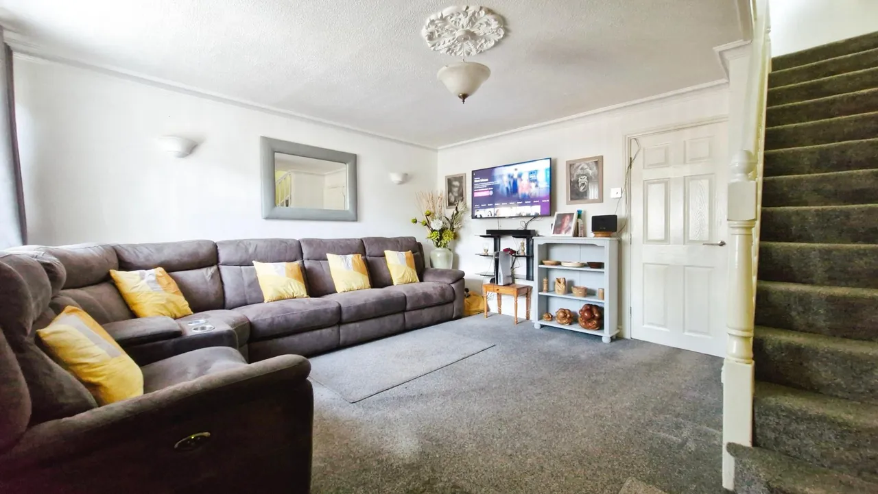 Abbey Fields, Telford, TF3, photo 5