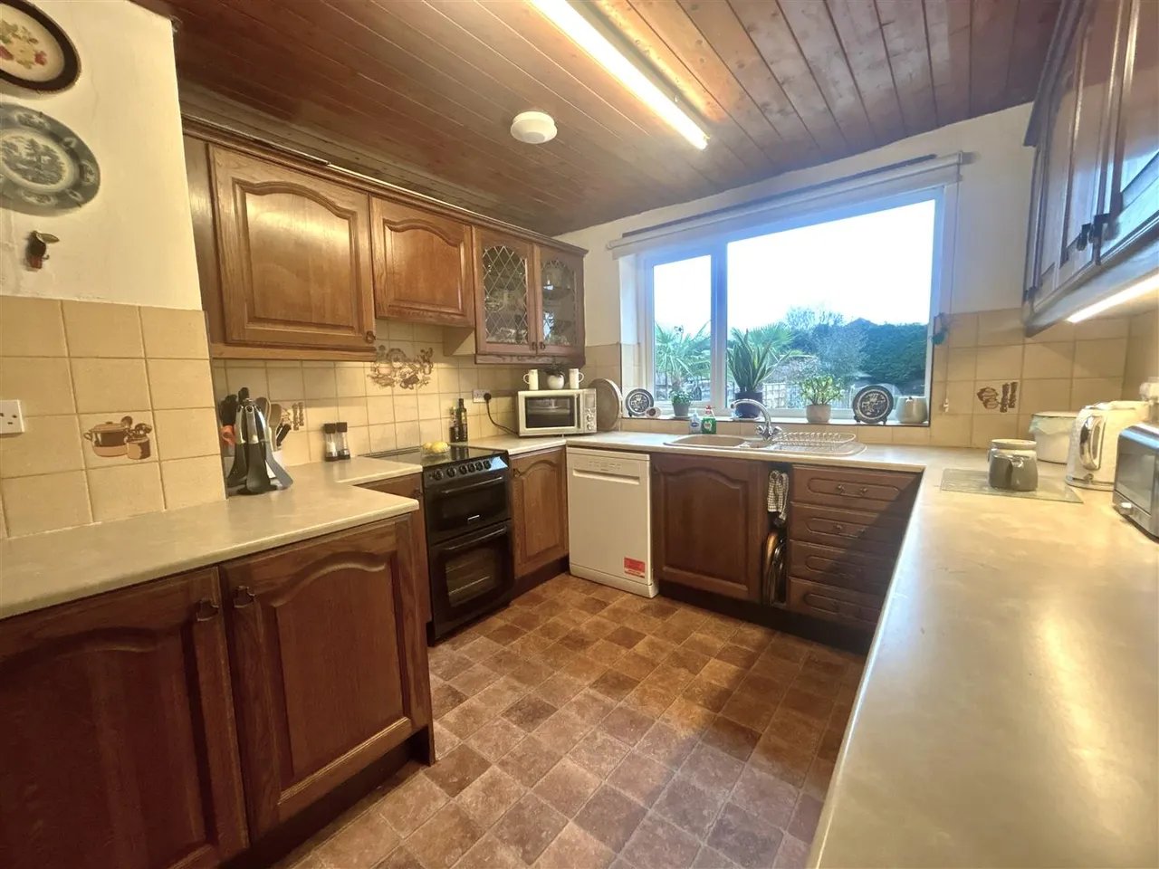 Outwood Road, Heald Green, photo 6