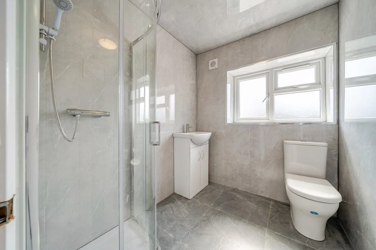 Bridge Road, DA8, photo 10