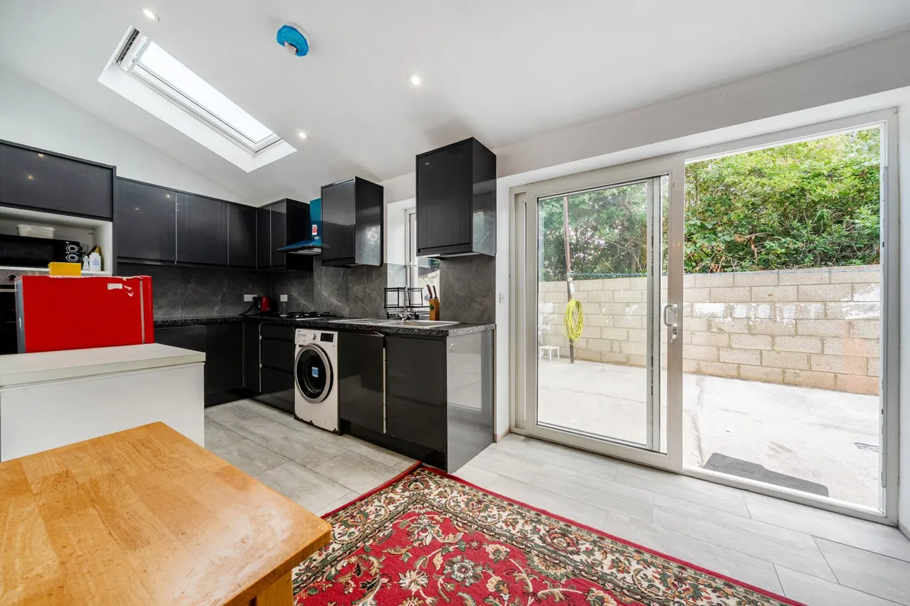 Bridge Road, DA8, photo 7