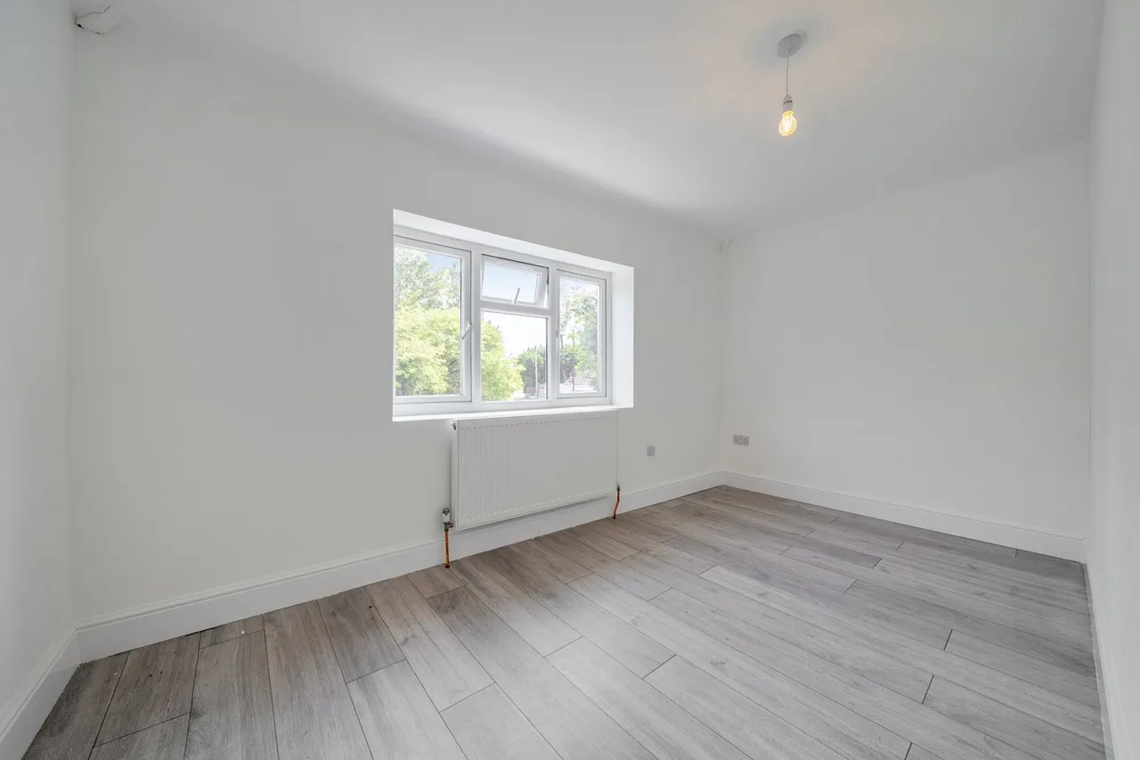 Bridge Road, DA8, photo 3