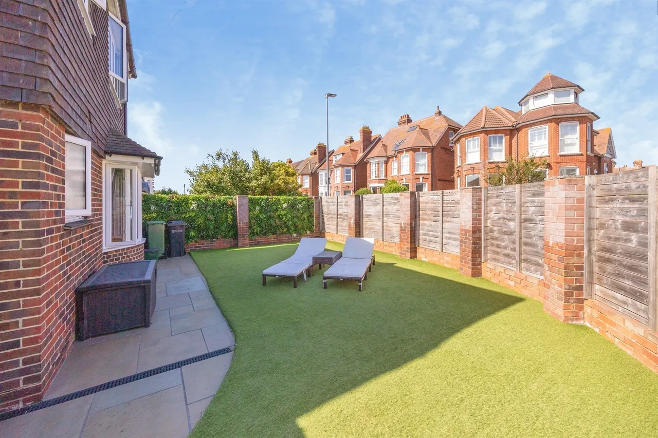 Elizabeth Gardens, Southsea, photo 5