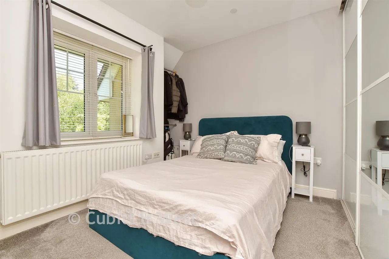 Woodcote Grove Road, Coulsdon, CR5, photo 5