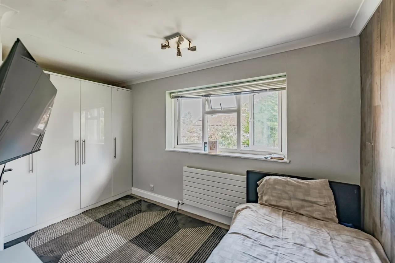 Ferring Close, Crawley, RH11, photo 6