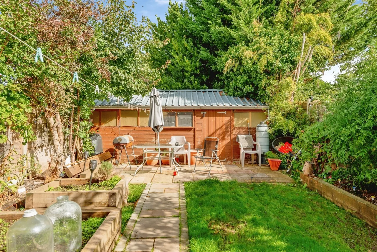 Ferring Close, Crawley, RH11, photo 13