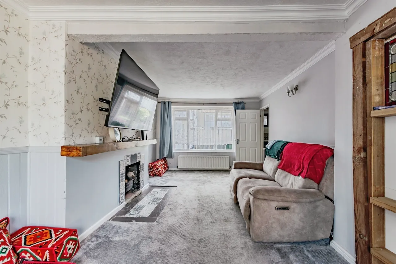 Ferring Close, Crawley, RH11, photo 3
