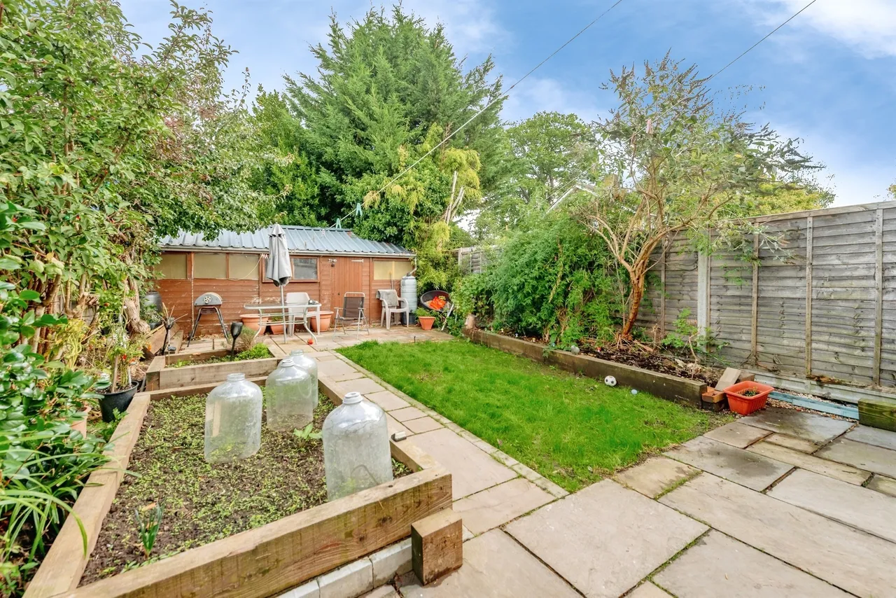Ferring Close, Crawley, RH11, photo 12