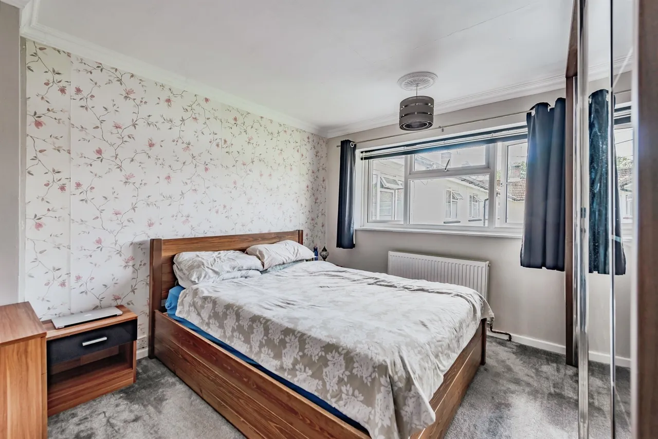 Ferring Close, Crawley, RH11, photo 5
