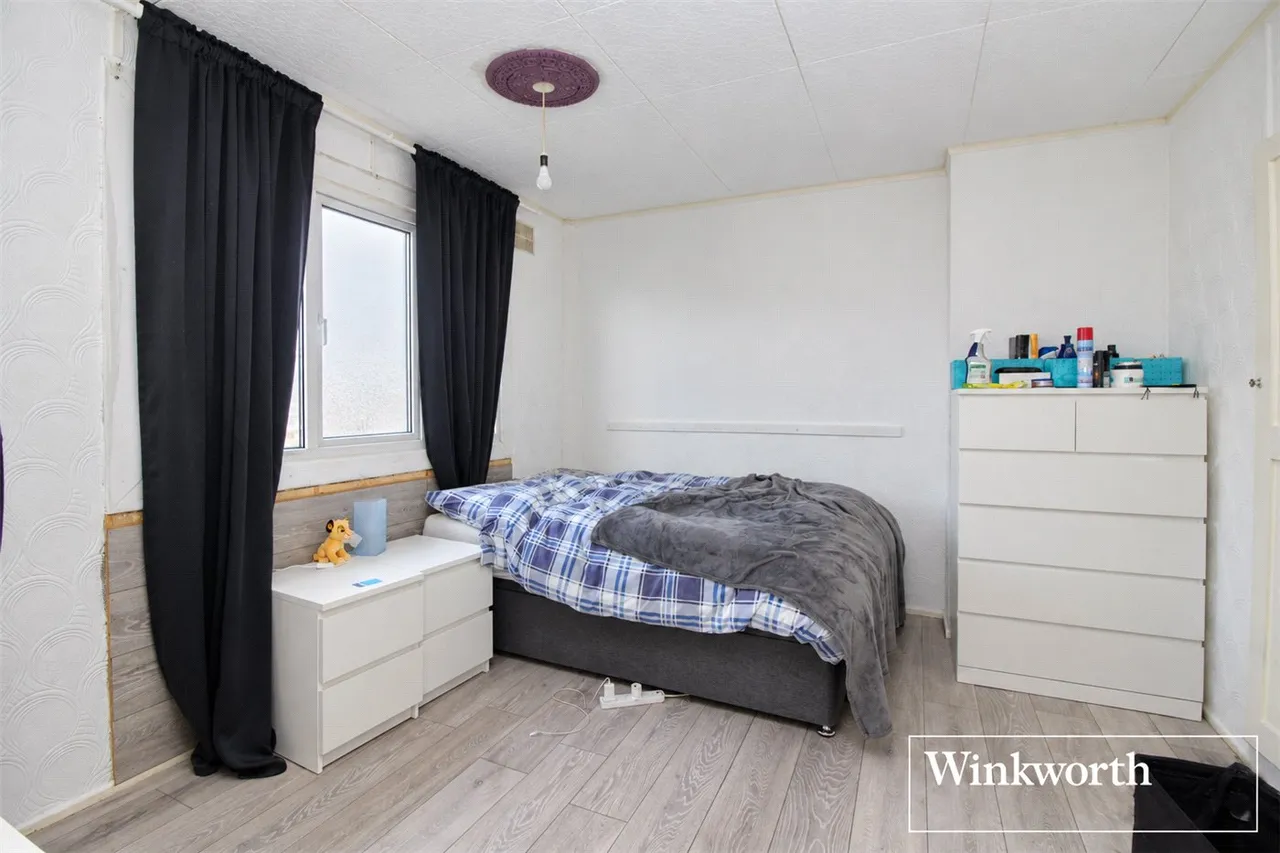 Micklefield Way, Borehamwood, Hertfordshire, WD6, photo 3