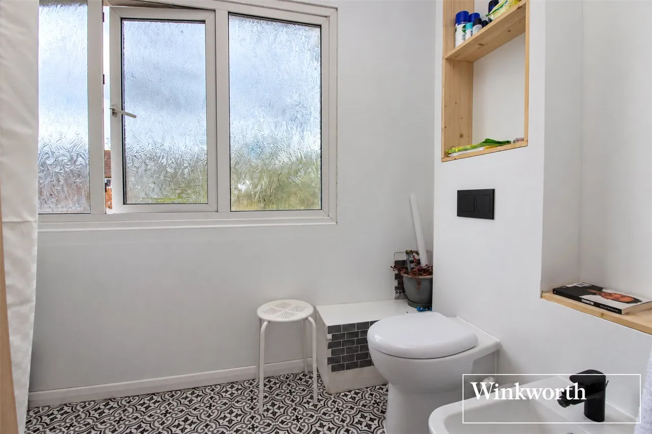 Micklefield Way, Borehamwood, Hertfordshire, WD6, photo 7