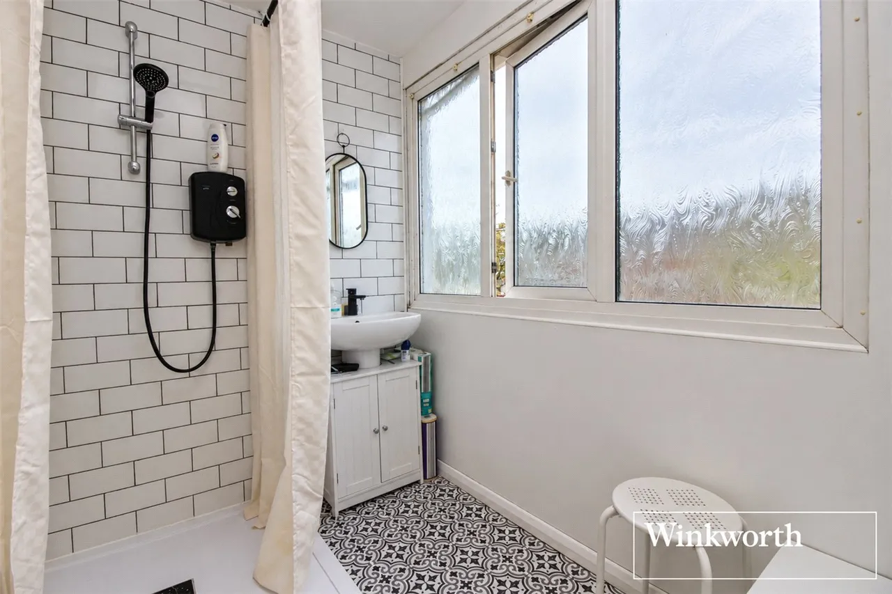 3 bed house for sale — Micklefield Way, Borehamwood, Hertfordshire, WD6