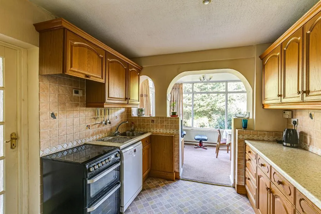 Courtlands Close, Sanderstead, photo 8