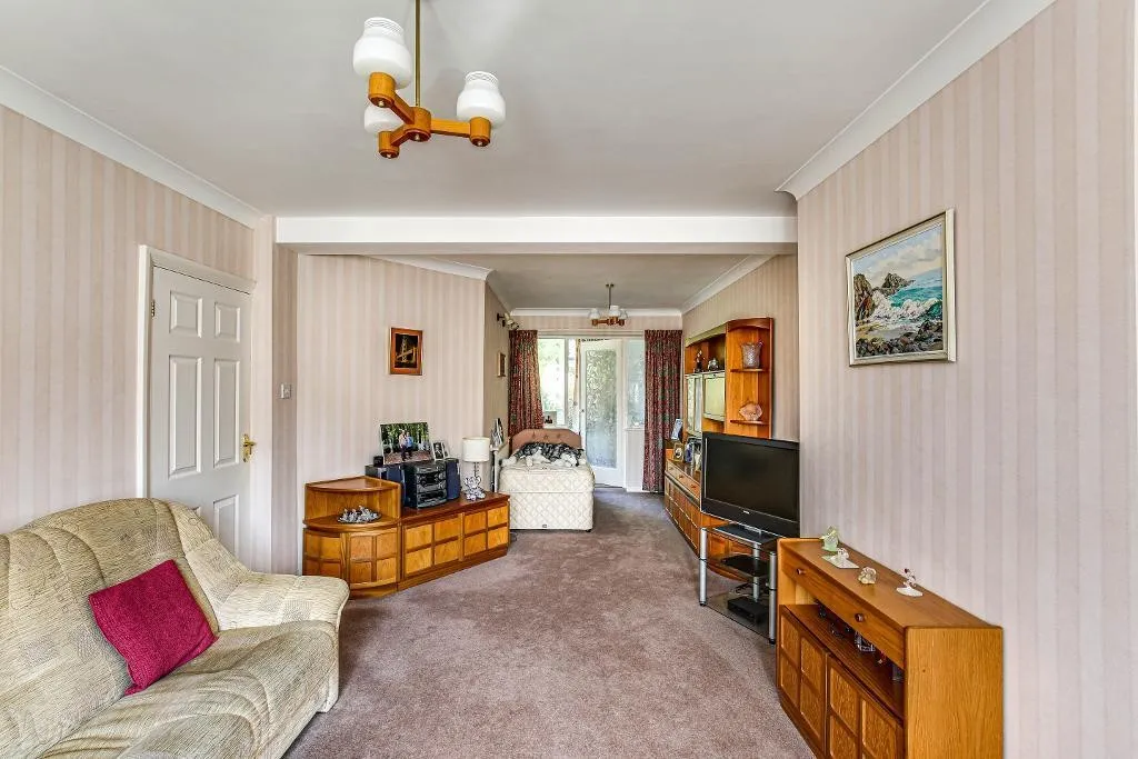 Courtlands Close, Sanderstead, photo 5