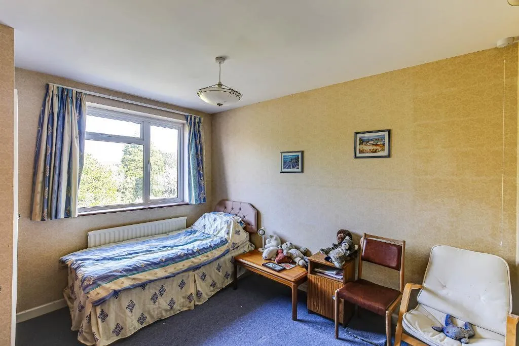 Courtlands Close, Sanderstead, photo 11