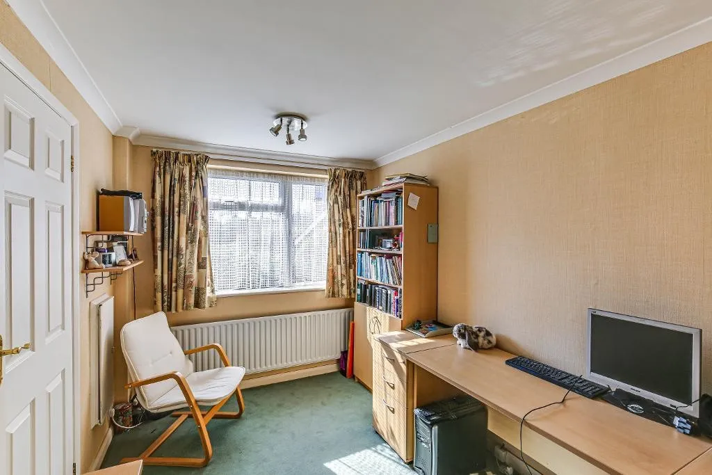 Courtlands Close, Sanderstead, photo 12