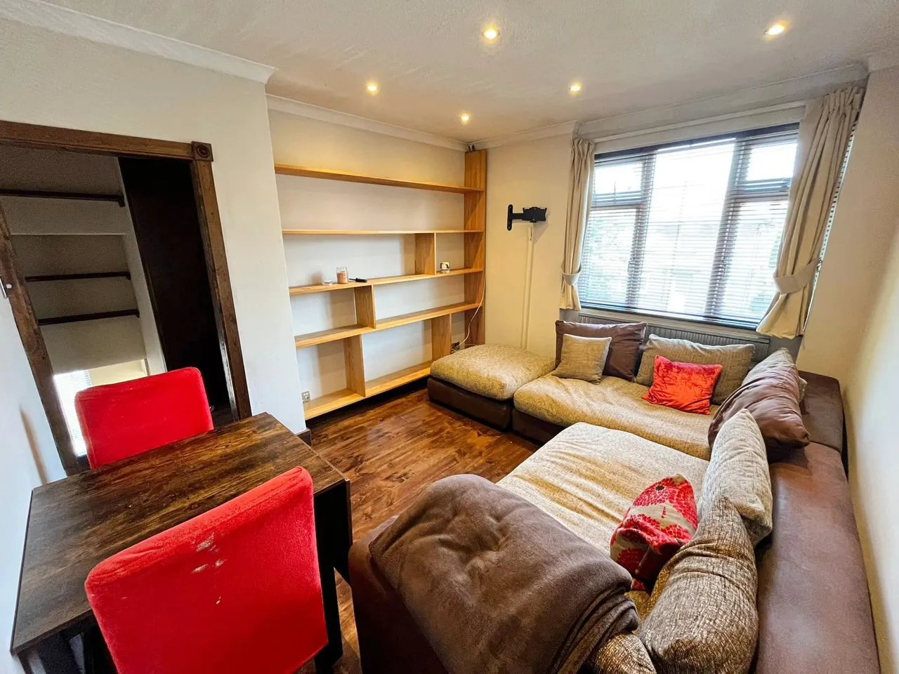 Shelley Avenue, Greenford, UB6, photo 2