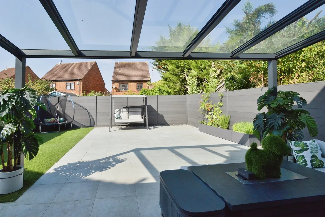 Tredington Grove, Caldecotte, MK7, photo 15