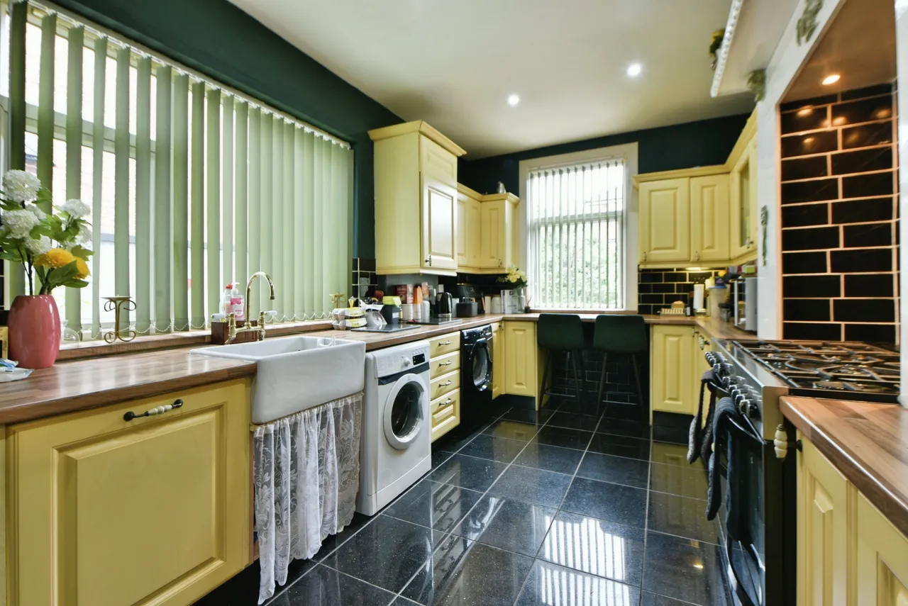 High Bank, Manchester, M18, photo 10