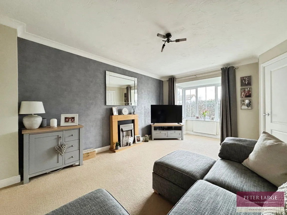 Dyserth Road, Rhyl, Denbighshire, LL18 4DU, photo 6