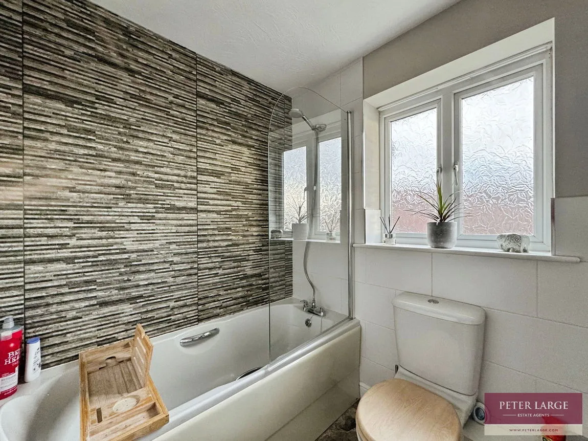 Dyserth Road, Rhyl, Denbighshire, LL18 4DU, photo 7